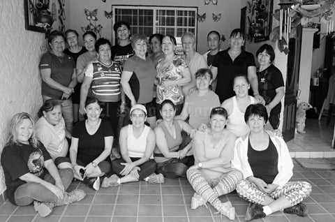 19052015 DE ANIVERSARIO.  Amigas del gimnasio festejan el aniversario de bodas de Tere Trujillo.