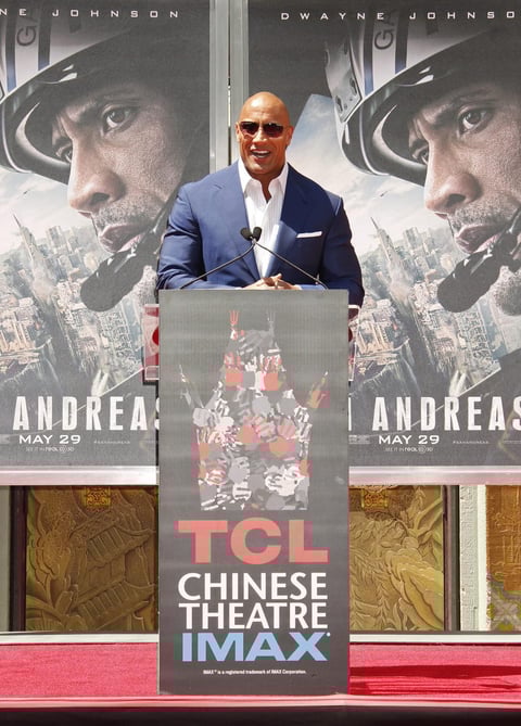 El actor estadounidense Dwayne Johnson fue reconocido en una ceremonia en el TCL Chinese Theatre IMAX en Hollywood.