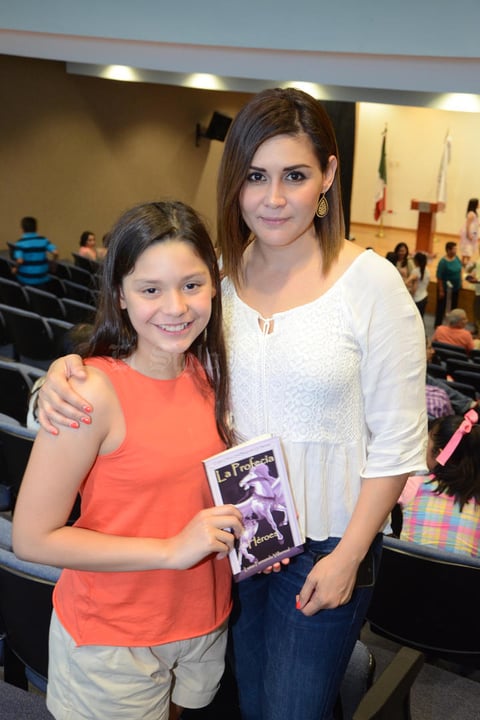 22052015 Michelle y Karina.