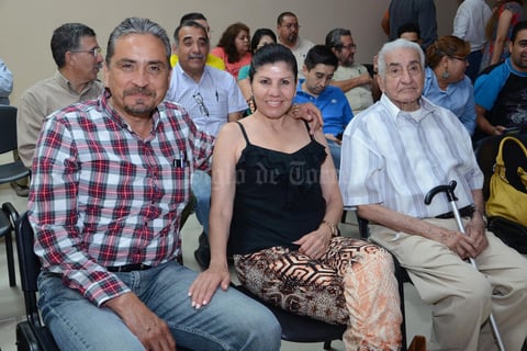 22052015 Laguneros disfrutando las bellezas de Veracruz.