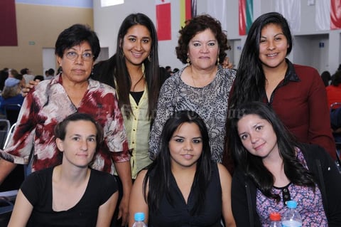 23052015 Rosa María, Tati, Beatriz, Mayra y Dayanna.
