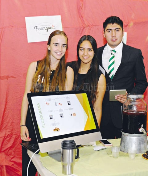 25052015 Consue, Daniela y Sergio.