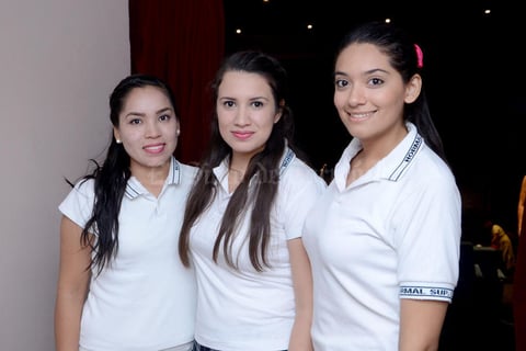 27052015 Daniela, Viridiana y Gitzel.