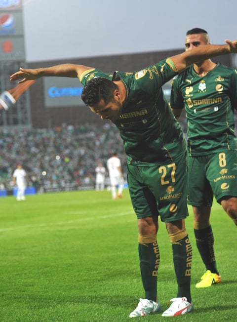Lo del “Chuletita” es histórico, marcó 3 goles en un lapso de 29 minutos, del 4 al 33 se despachó con un triplete, para al 63 conseguir el póker.