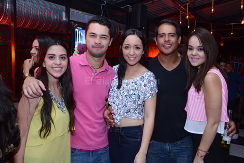 Veyra, Toño, Paola, Iván y Denis.
