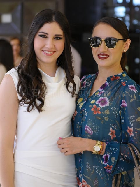 Catalina y Valeria.