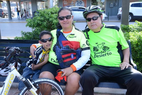 30052015 Irvin, Brenda y David.
