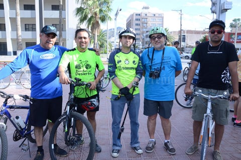 30052015 Arturo, Jonathan, Vladimir, Francisco y Jorge.