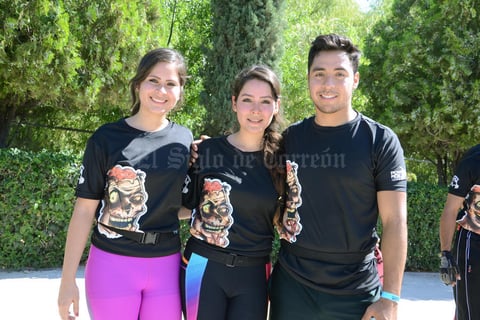 30052015 Rebeca, Eunice y Adrián.