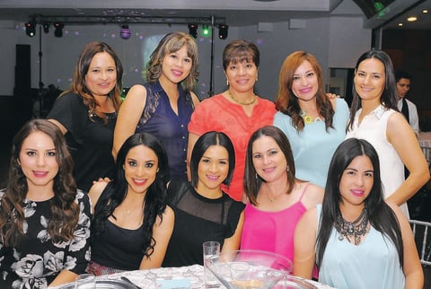 31052015 Gladys, Karina, Caro, Lucy, Claudia, Daniela, Selene, Cecy, Yuralis y Ana.