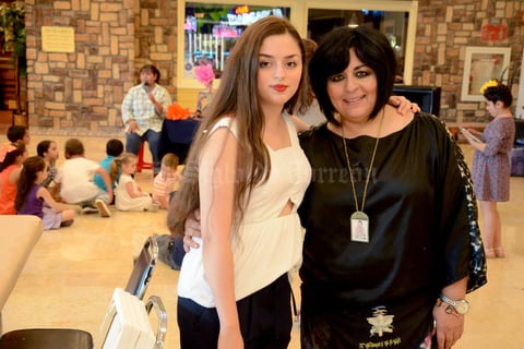 01062015 Elexa y Alejandra.