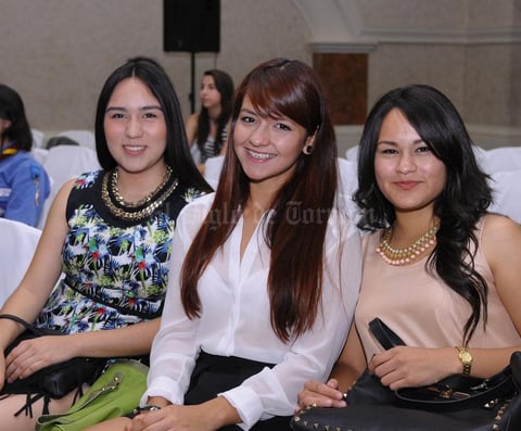 02062015 Diana Martínez, Anahí Salas y Denisse Amaro.