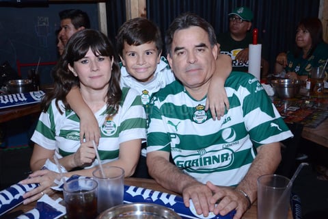 02062015 Alejandra, Arturito y Arturo.