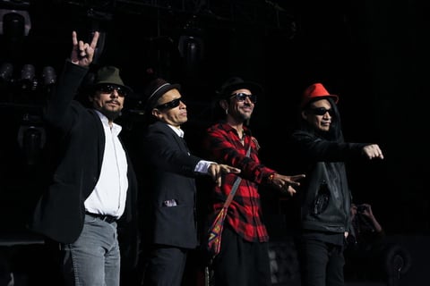 “Estamos realizando la gira de 30 años, la empezamos en 2014 y hemos recorrido buena parte del país, nos presentamos ya en lugares de Centro América y Sur, también hicimos algunas fechas en Estados Unidos y, este gran concierto en el Palacio de los Deportes, digamos, es el espectáculo masivo que le toca a la Ciudad de México”, señaló en conferencia de prensa “Roco Pachukote”, vocalista de la banda.