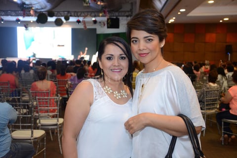 05062015 Verónica y Luz Marcela.