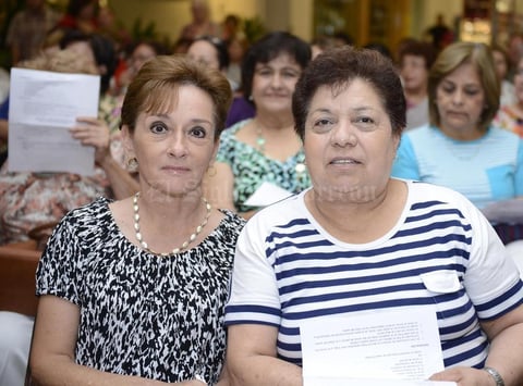 07062015 Lourdes y Angelina.