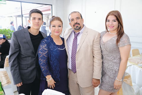 07062015 Gustavo, Daya, Karen y José Luis.