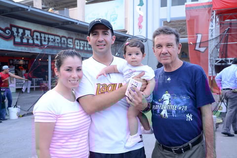 07062015 Alba, José Ángel, Audrey y Polo.