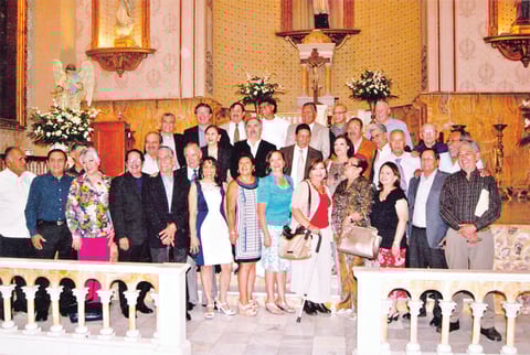 07062015 DE FIESTA.  Integrantes de la Generación XII (1968-1973) de la Facultad de Medicina de la Universidad Autónoma de Coahuila, próximos a festejar el 42 aniversario de su graduación en Parras de la Fuente, Coahuila.