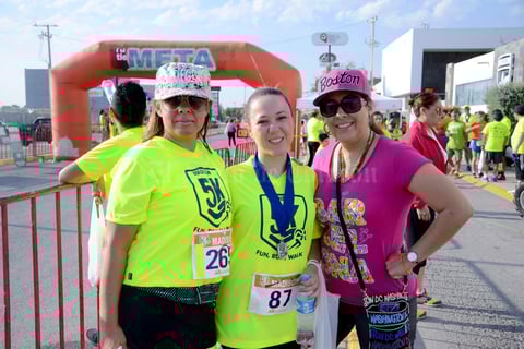 10062015 Rosa Isela, Claudia y Luce.