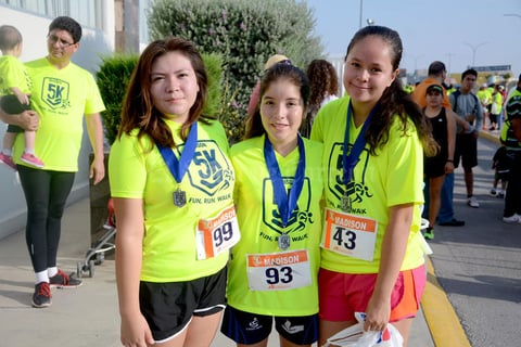 10062015 Ángela, Daniela y Valeria.