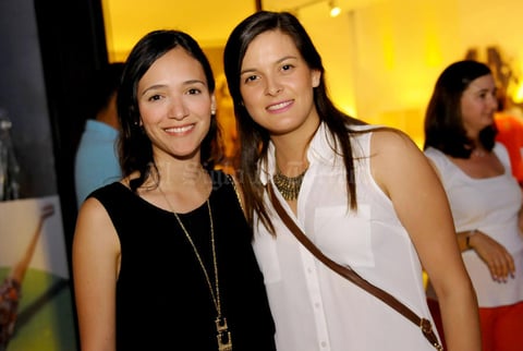 12062015 Mariana y Mónica.