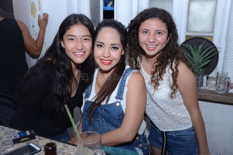 Itzel, Diana y Zayle.