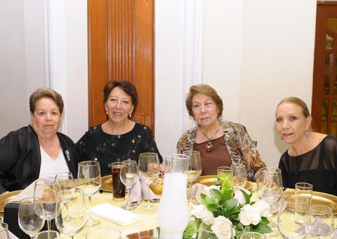 Chacha, Bertha, Beatriz y Elba.