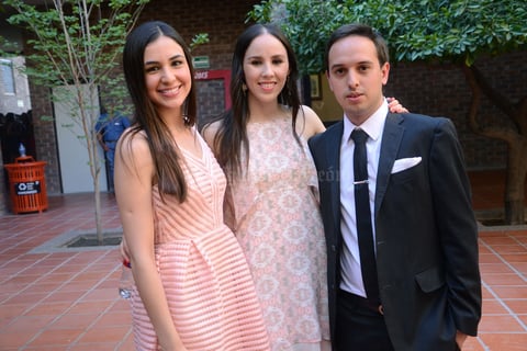 Ana Cecy, Sara y Fer.