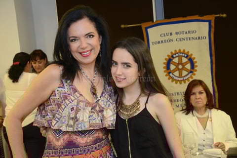 Deyanira y Marian.