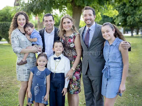 14062015 Familia Ayala Rosales y Méndez Luna.