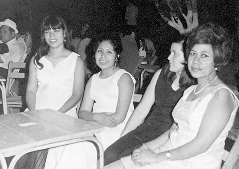 Rosario Rodríguez Ortiz, María de los Ángeles Vázquez, Lupita Muñoz y María Luisa Sánchez Escalera, captadas el 3 de julio de 1971.