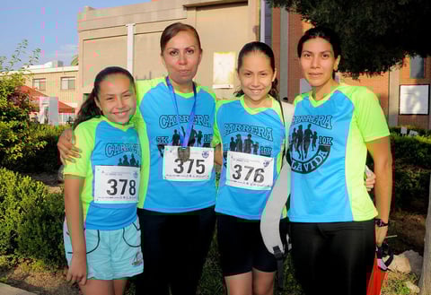 19062015 Anna, Sara, Javier y Víctor.