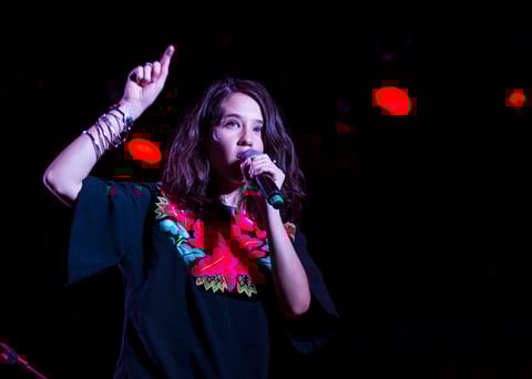 Previamente, Ximena Sariñana se adueñó del escenario para conquistar a los asistentes.