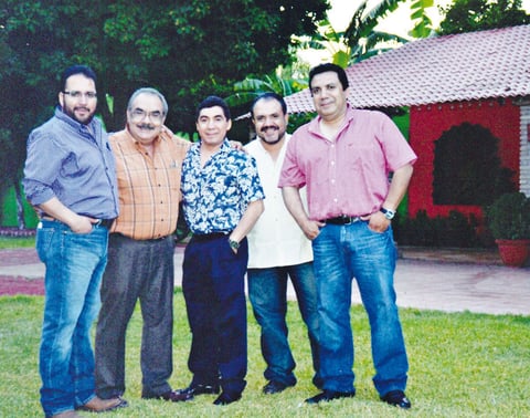 21062015 Fam. Morales Núñez festejó el Día de las Madres el pasado 10 de mayo de 2015 con una deliciosa carne asada en su residencia de Quinta Los Morales.