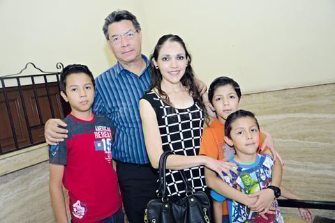 23062015 Familia Varela.