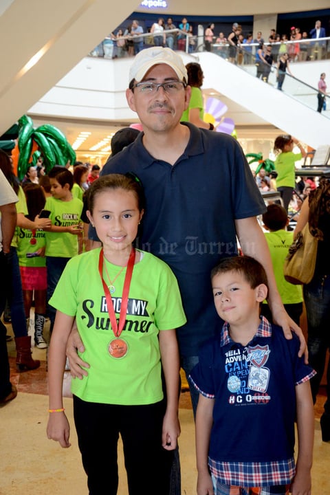 24062015 Sebastián, Jesús y Paola.