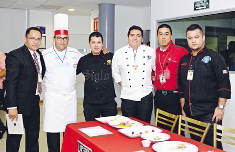 26062015 POSAN PARA LA FOTO.  Juan Manuel, Eugenio, Edwin, Daniel, Jesús y Gibrán.