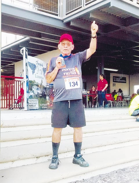 28062015 CORREDOR DE CORAZóN.  Leonel Rodríguez participó en reciente carrera atlética realizada en la región.