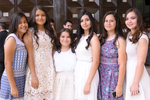 Ana, María, Sara, Nicole, Mariam, Susana y Pamela.