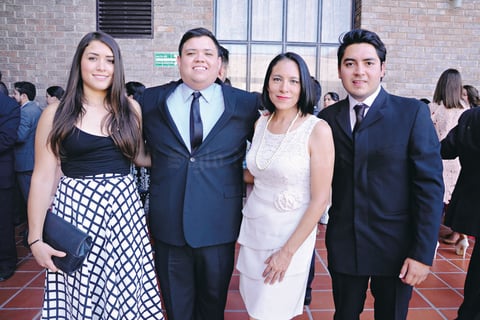 02072015 CONTENTOS.  Blanca, Omar, Flor e Iván.