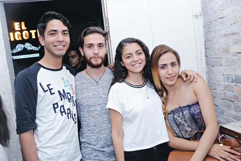 02072015 AMIGOS.  Luis, Almicar, Alexa y Paola.