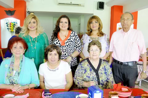06072015 Fabiola, Juanita, Claudia, Nena, Vicky, Sandra y Teodoro.