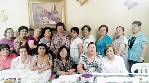 06072015 AMENA REUNIóN.  Alejandra de Dávila con sus amigas.