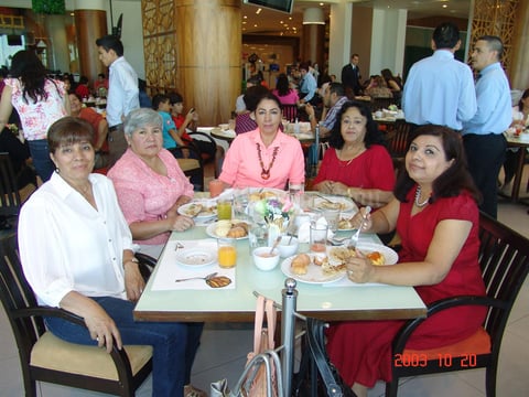 06072015 Caro, Socorrito, Alma, Tanys y Ana María.