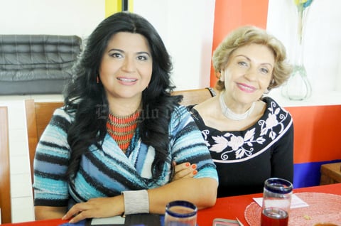 06072015 Yeya Guadalupe Covarrubias y Conchis Covarrubias.