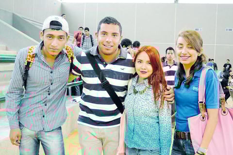 08072015 EN EXPO.  Nicolás Oribe, Carolina Soto y Rogelio Oribe.