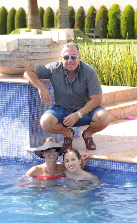 08072015 Jaime, Eva y Luisa.