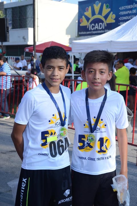 09072015 PARTICIPAN EN CARRERA.  Jesús y Vicente.