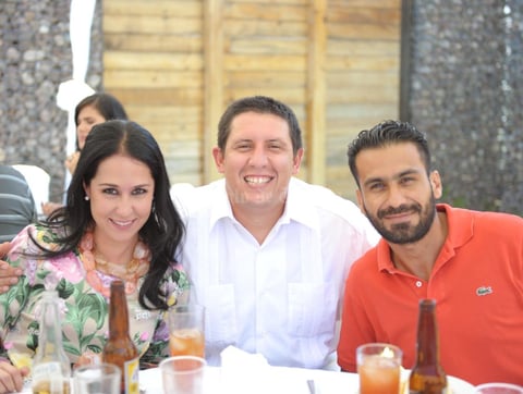 Mariana, Jorge y Alejandro.